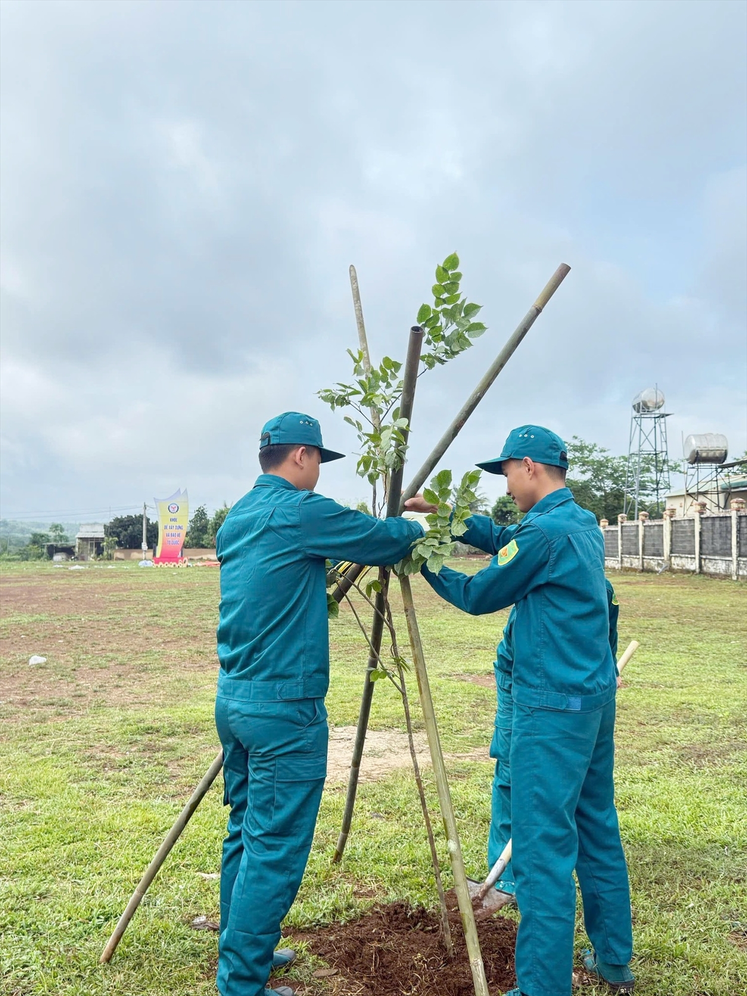 UBND xã Bù Gia Mập tổ chức Lễ phát động Tết trồng cây “Đời đời nhớ ơn Bác Hồ” năm 2026