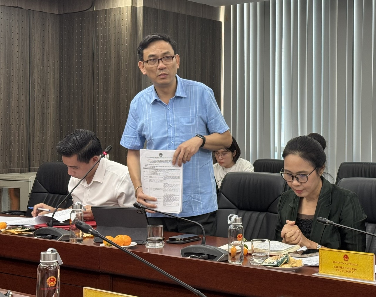Bộ Dân tộc và Tôn giáo làm việc với Đoàn công tác của Hội đồng phối hợp phổ biến giáo dục pháp luật Trung ương 8