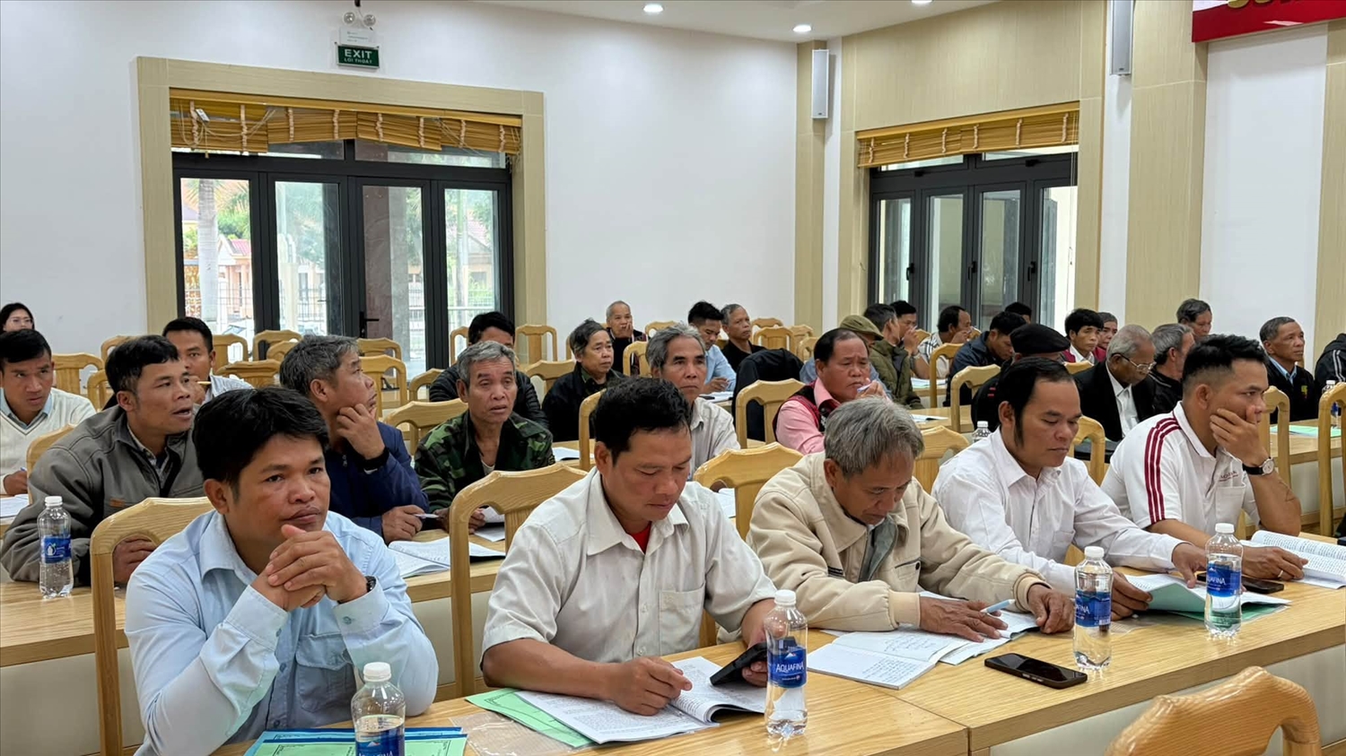 Các đại biểu Người có uy tín tham gia Hội nghị tập huấn