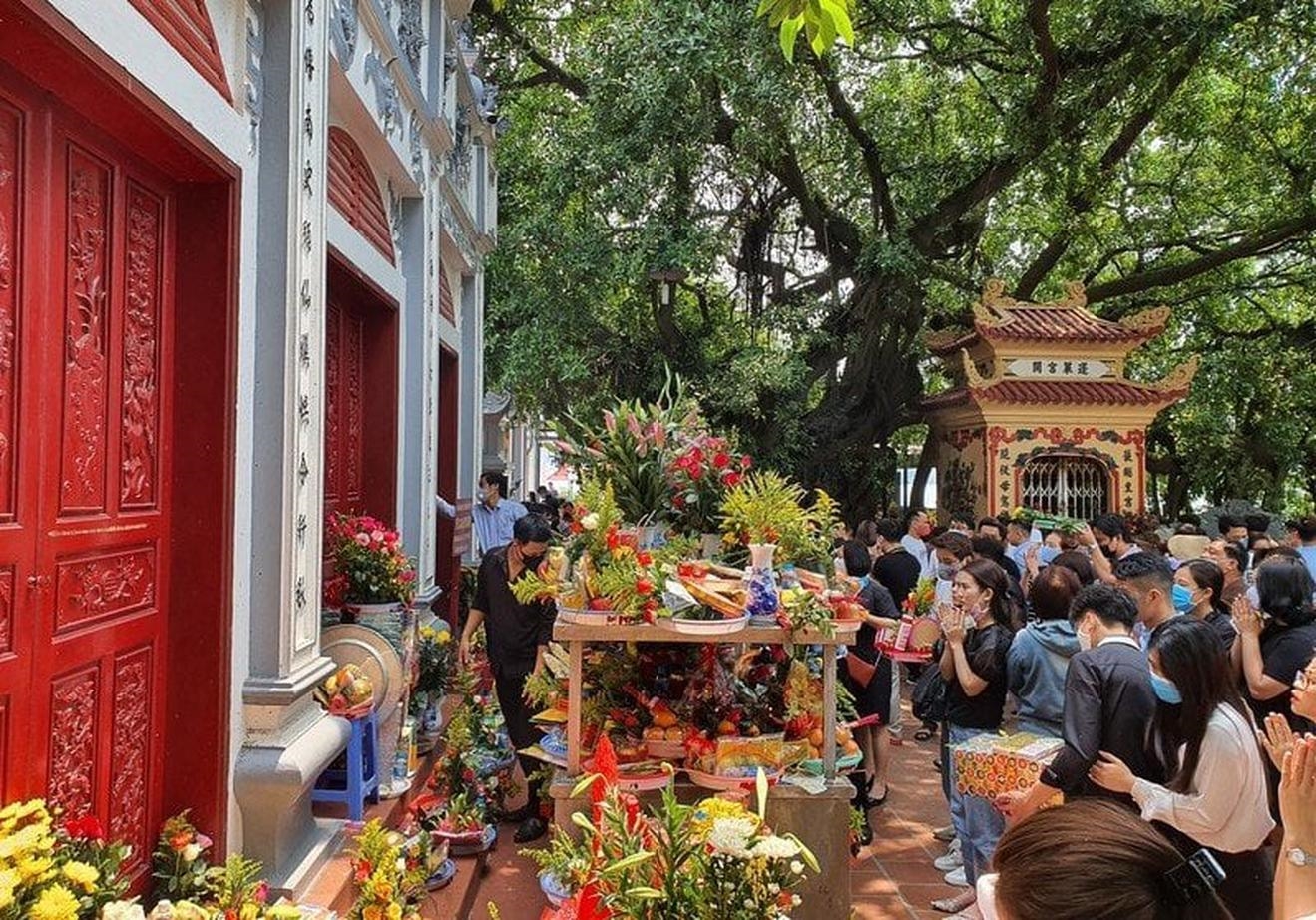 Việc tự do lựa chọn theo tôn giáo và bày tỏ đức tin là nguyện vọng chính đáng của con người