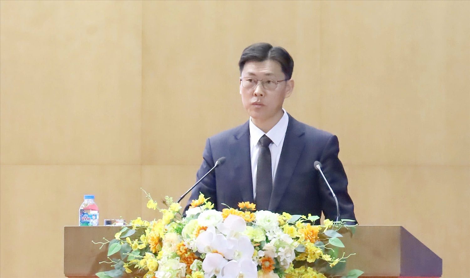 Đại diện các chức sắc, chức việc phát biểu ý kiến tại Hội nghị