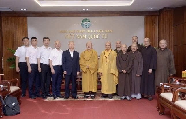 Giáo hội Phật giáo Việt Nam Thành phố Hồ Chí Minh tiếp Đoàn Hiệp hội Bảo vệ và Phát triển Văn hóa Tây Tạng (Trung Quốc)
