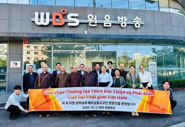 Đoàn Giáo hội Phật giáo Việt Nam đến thăm Đài Phát thanh - Truyền hình Phật giáo Won