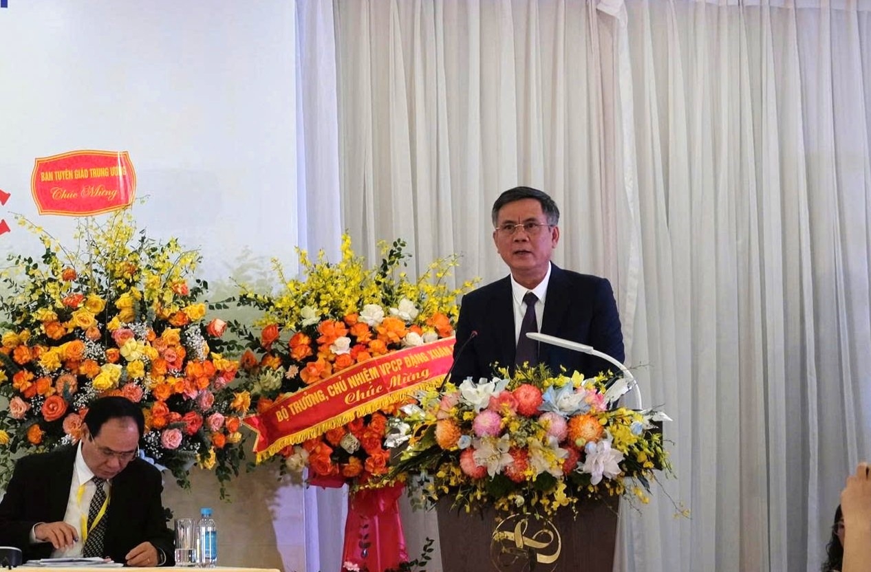 Đồng chí Trần Thắng, Ủy viên Ban Thường vụ Đảng ủy Mặt trận Tổ quốc, các đoàn thể Trung ương, Phó Chủ tịch Ủy ban Trung ương Mặt trận Tổ quốc Việt Nam phát biểu chỉ đạo Đại hội
