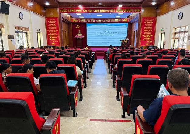 Lớp tập huấn nâng cao năng lực cho cộng đồng triển khai Chương trình MTQG 1719 tại xã Lộc Bình
