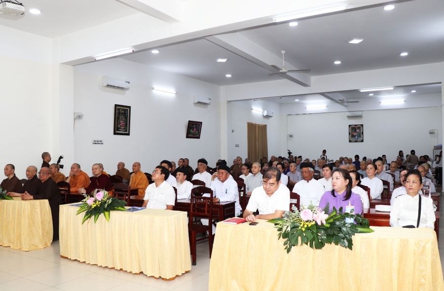 Hội nghị tập huấn phổ biến kiến thức pháp luật, nâng cao năng lực về bảo vệ môi trường, ứng phó với biến đổi khí hậu cho chức sắc, chức việc các tôn giáo tại Thành phố Hồ Chí Minh