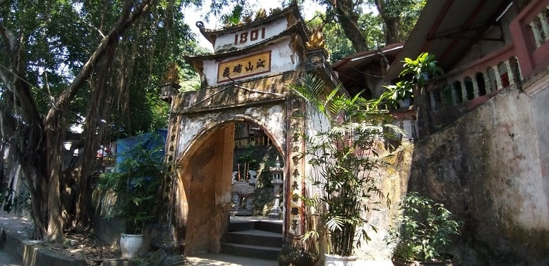 The Y La Temple in Tuyên Quang province received the National Relics Recognition Certificate on March 18th, 2026