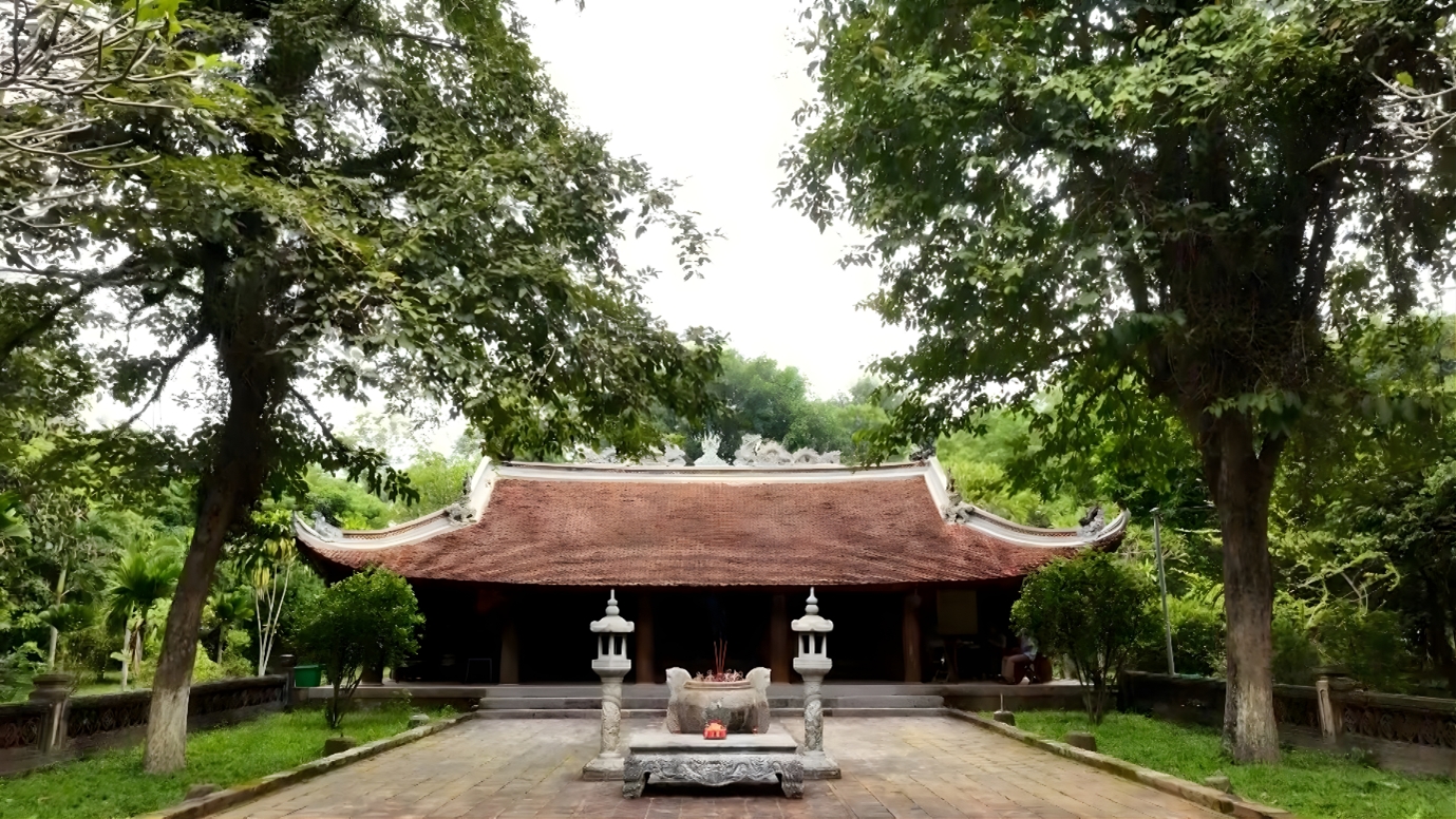 The Le Hoan Temple is a special national historical monument