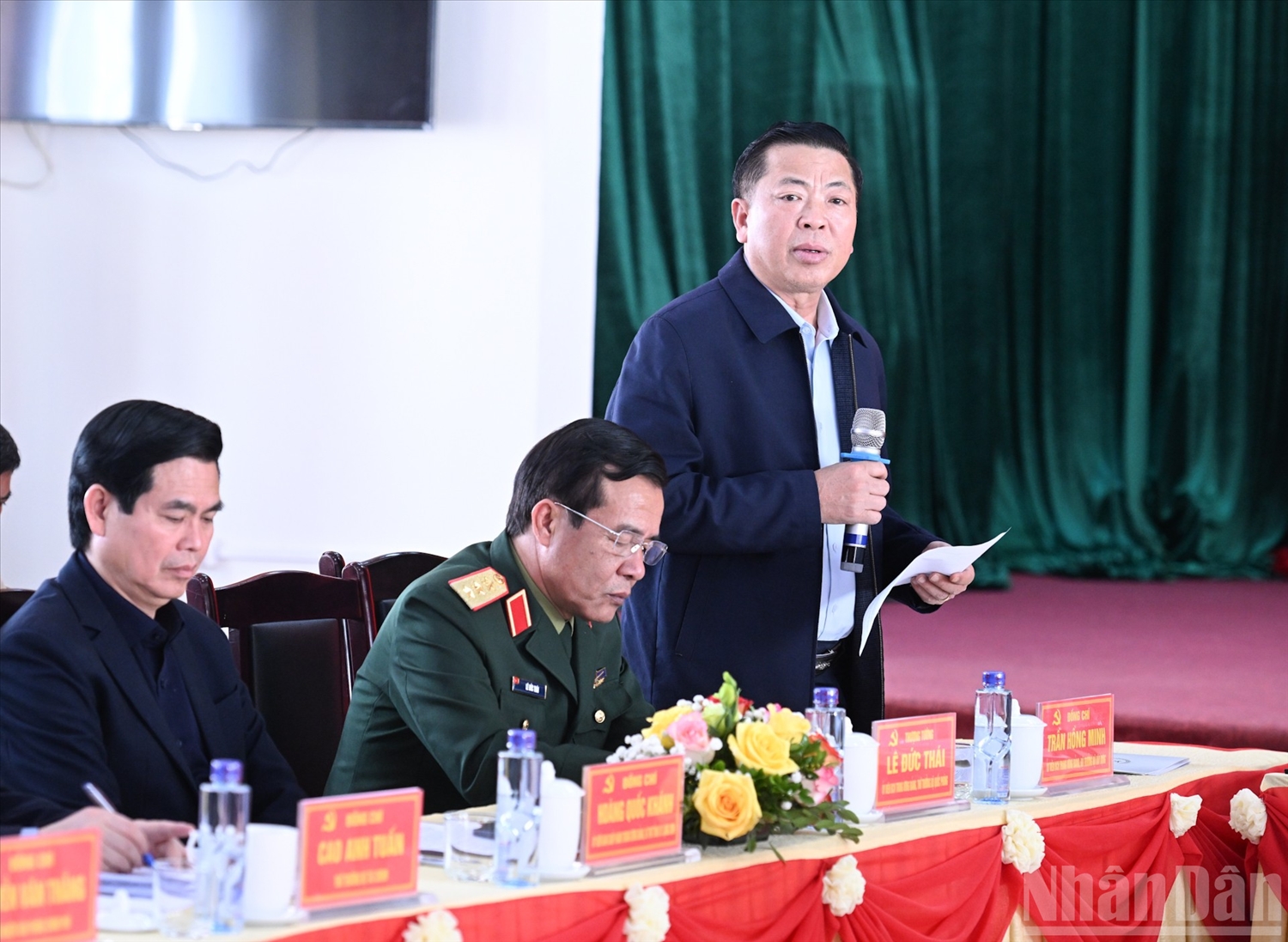 Bộ trưởng Xây dựng Trần Hồng Minh phát biểu tại buổi làm việc.