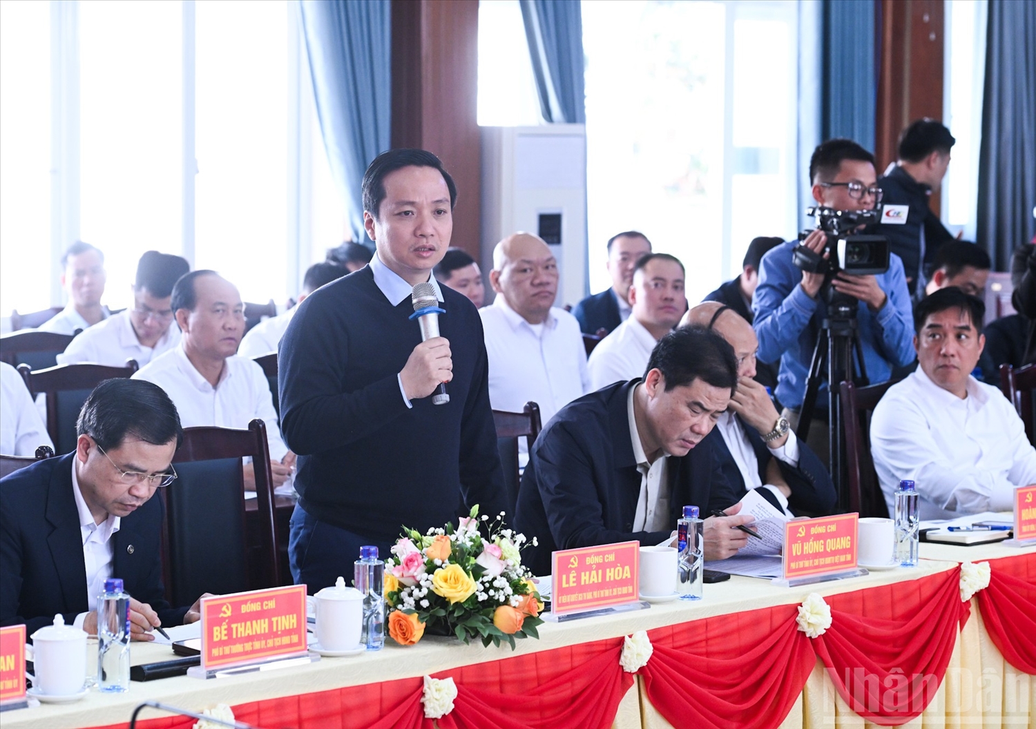 Chủ tịch Ủy ban nhân dân tỉnh Cao Bằng﻿ Lê Hải Hòa phát biểu tại buổi làm việc.