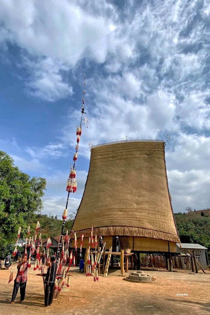 Nhà rông làng Kon K’Tu