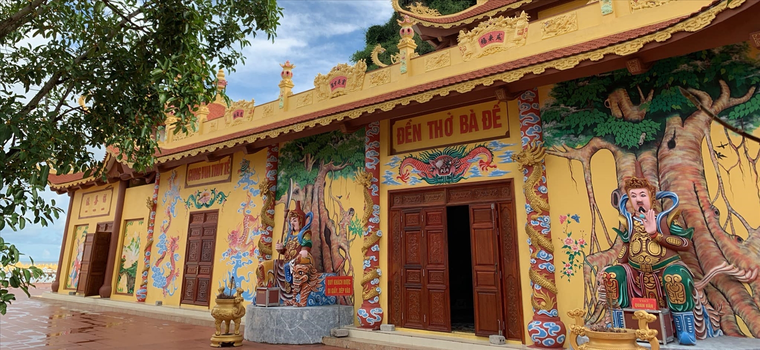 Đền Bà Đế dần trở thành một không gian văn hóa tâm linh quan trọng của vùng biển Hải Phòng