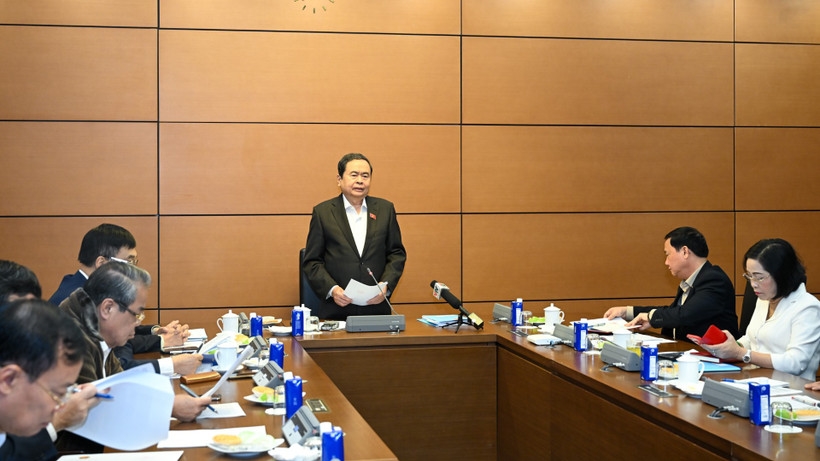 Chủ tịch Quốc hội Trần Thanh Mẫn chủ trì họp lãnh đạo Quốc hội với các Tiểu ban giúp việc Hội đồng Bầu cử quốc gia. (Ảnh: DUY LINH)