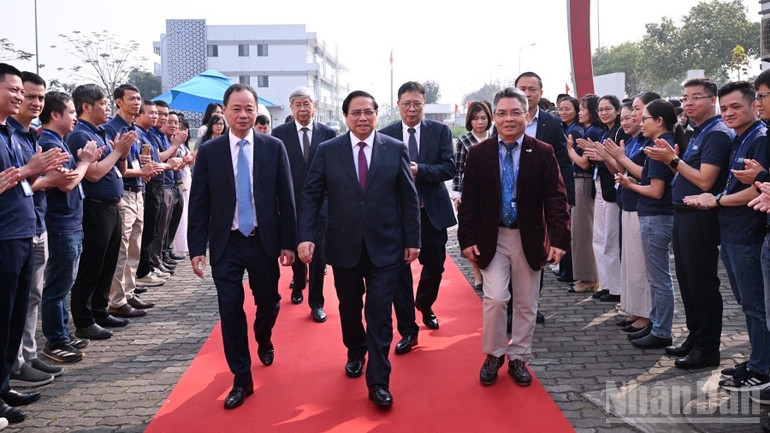 Thủ tướng Chính phủ Phạm Minh Chính tới dự khánh thành công trình Trung tâm Vũ trụ Việt Nam và Khai mạc “Diễn đàn tầm nhìn vũ trụ Việt Nam - Nhật Bản 2026