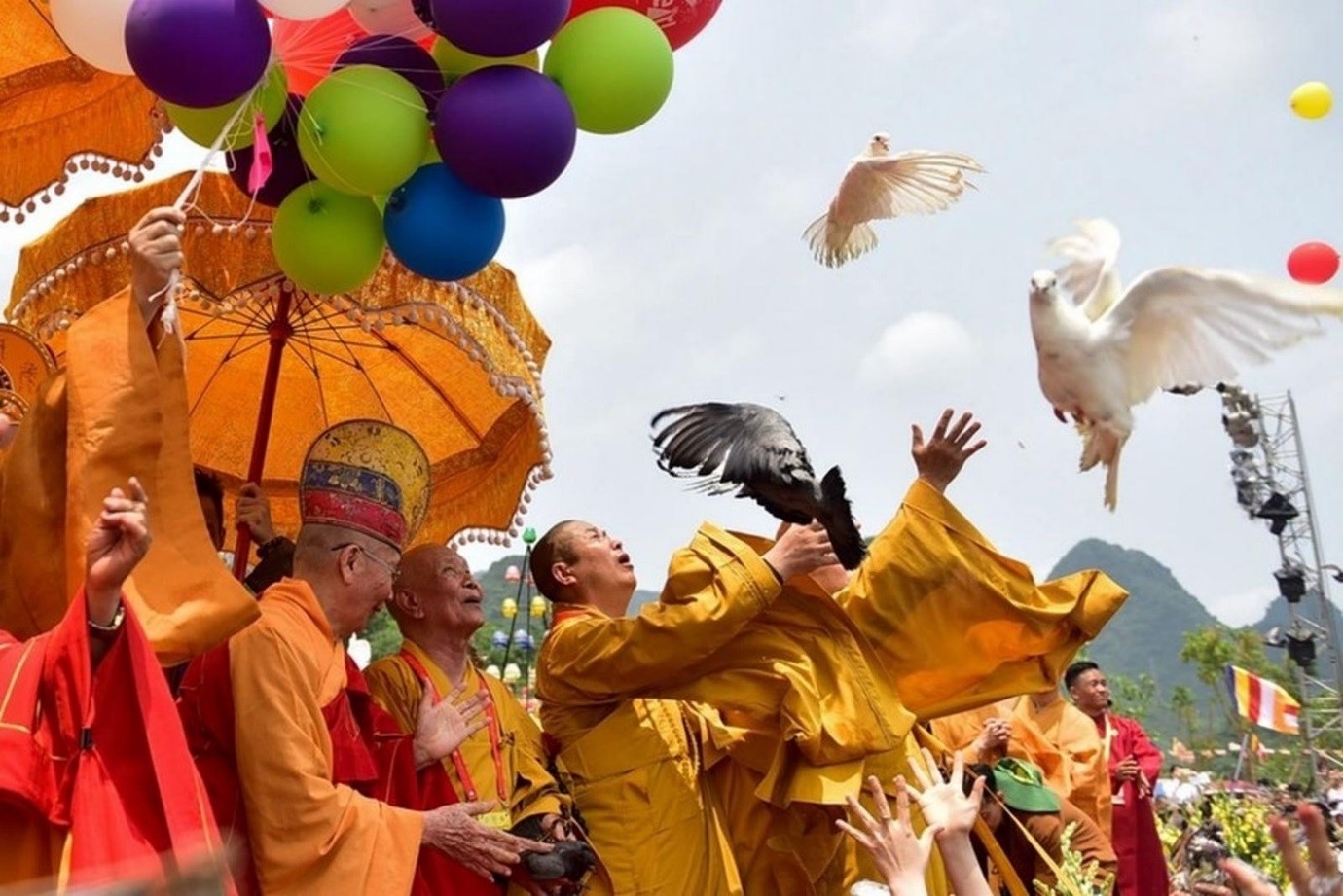 The Vietnam Buddhist Shangha contributes to realizing the message of peace, cooperation and development