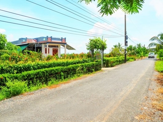 The priest Phaolo Nguyen Van Vinh actively encouraged people to participate in the new rural development movement