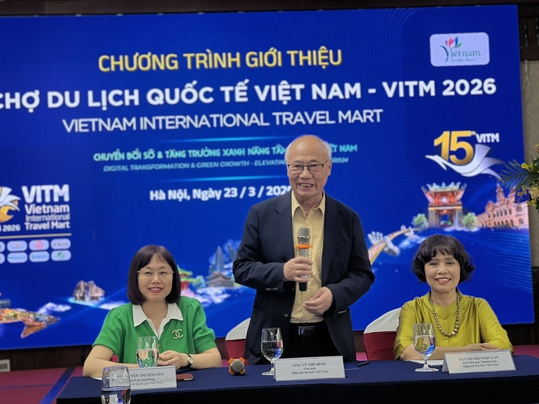 Ông Vũ Thế Bình - Chủ tịch Hiệp hội Du lịch Việt Nam thông tin về VITM 2026 tại buổi họp báo. Ảnh: VGP/DA