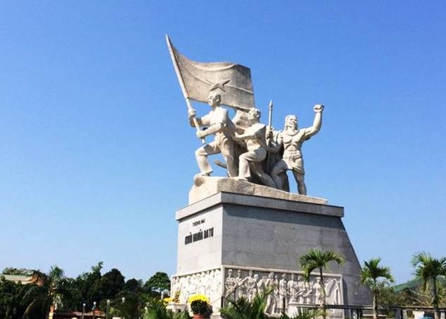 Vùng đất Ba Tơ (tỉnh Quảng Ngãi) không chỉ nổi tiếng bởi vẻ đẹp hoang sơ mà còn là nơi lưu giữ một dấu mốc lịch sử đặc biệt của cách mạng Việt Nam