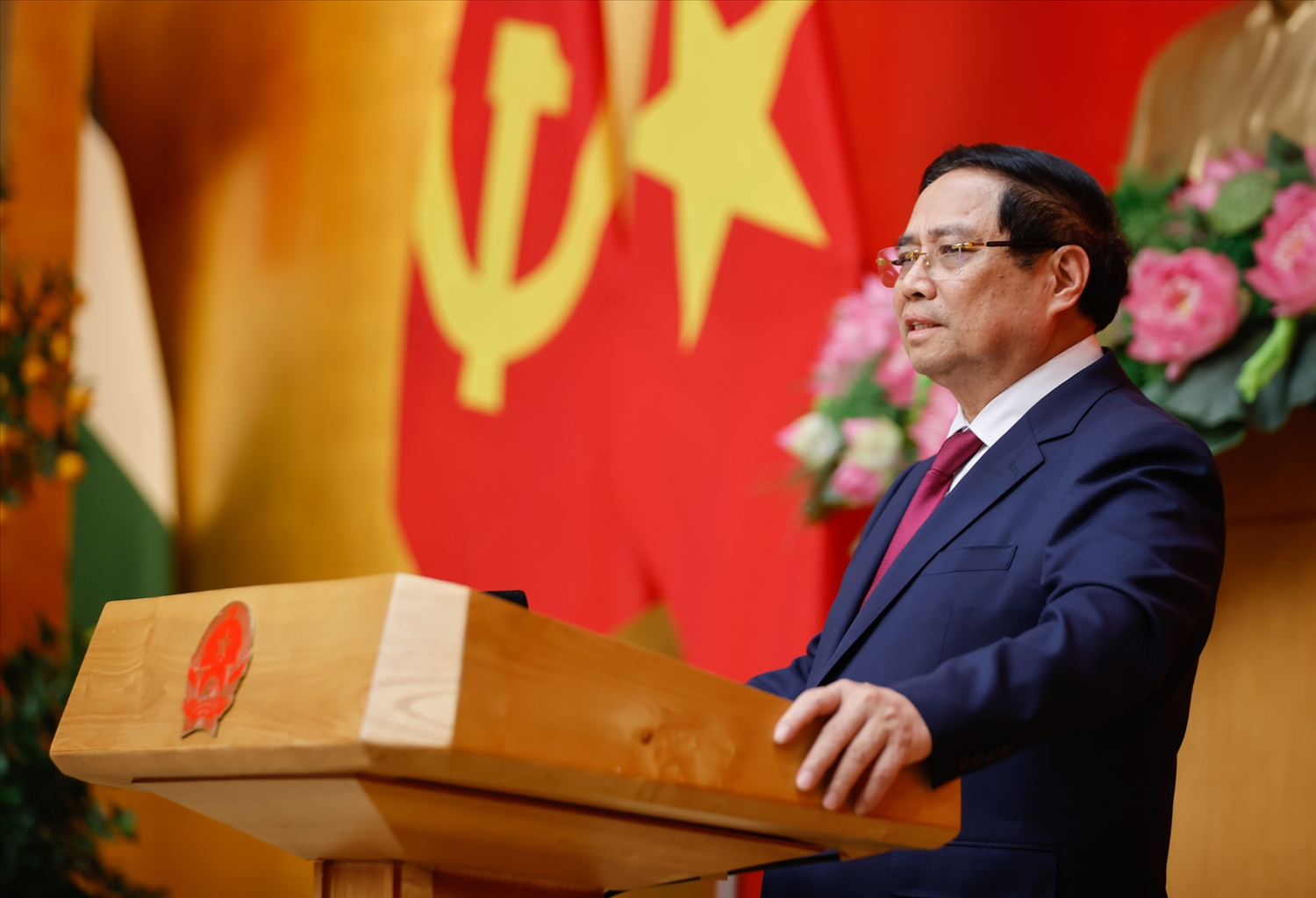 Thủ tướng Phạm Minh Chính chúc mừng các đồng chí được Đảng, Nhà nước tín nhiệm, giao đảm nhiệm những trọng trách mới quan trọng