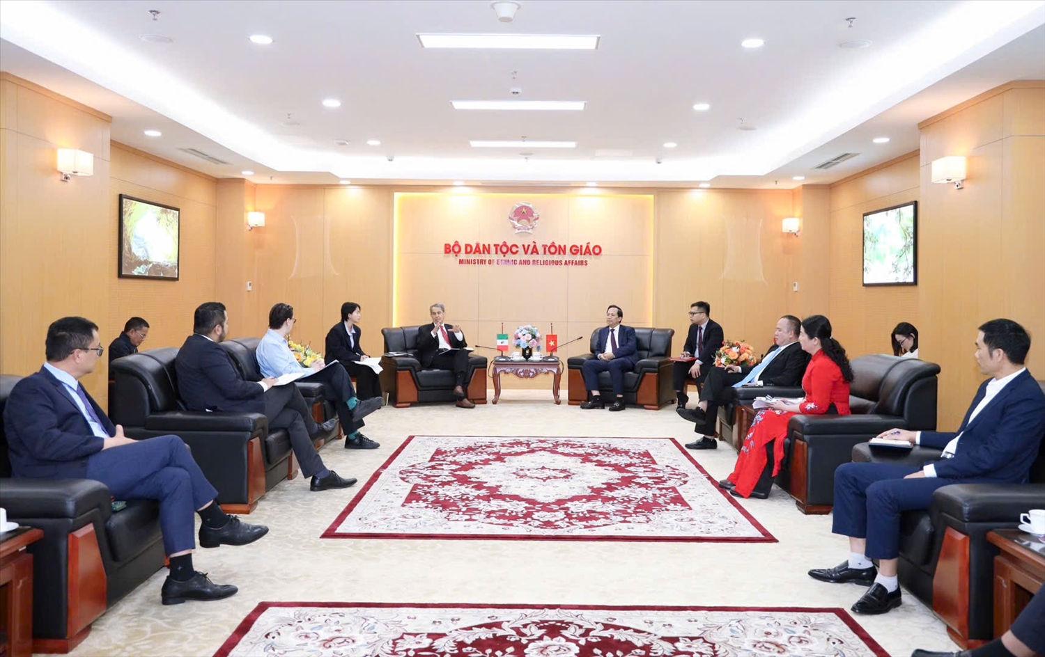 Quang cảnh buổi tiếp