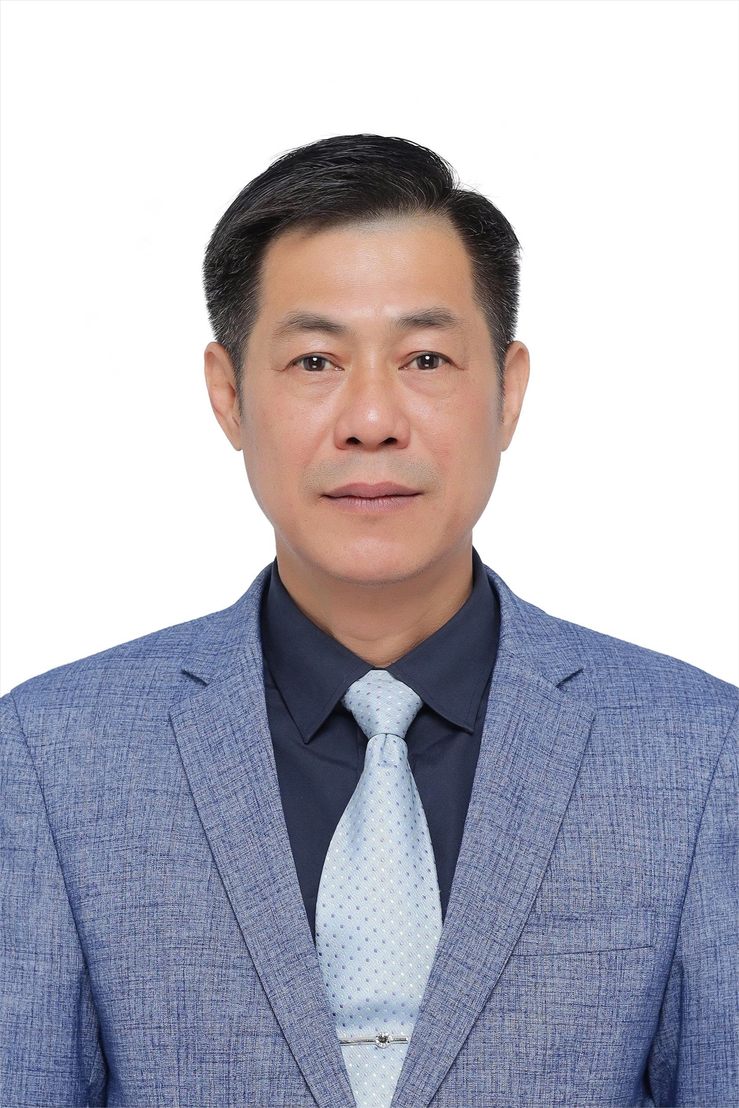 Ứng cử viên Nguyễn Hoàng Giang, Ủy viên Ban Chấp hành Đảng bộ tỉnh, Bí thư Đảng ủy, Giám đốc Sở Dân tộc và Tôn giáo tỉnh Đắk Lắk