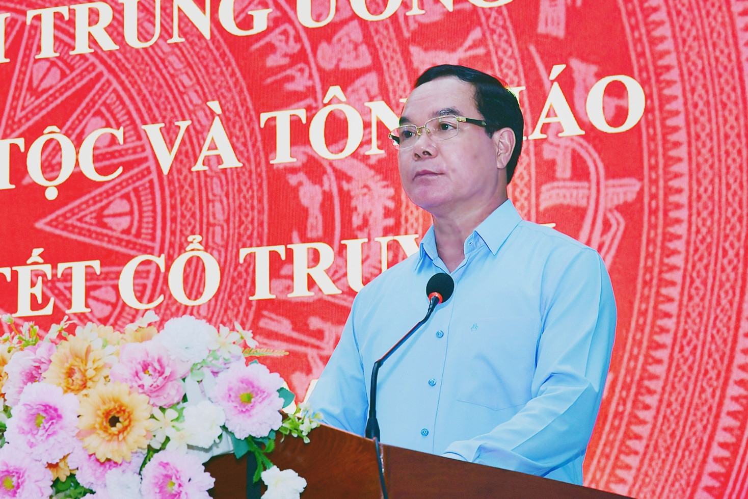 Bộ trưởng Bộ Dân tộc và Tôn giáo Nguyễn Đình Khang phát biểu chúc Tết Chôl Chnăm Thmây đồng bào Khmer tại Vĩnh Long