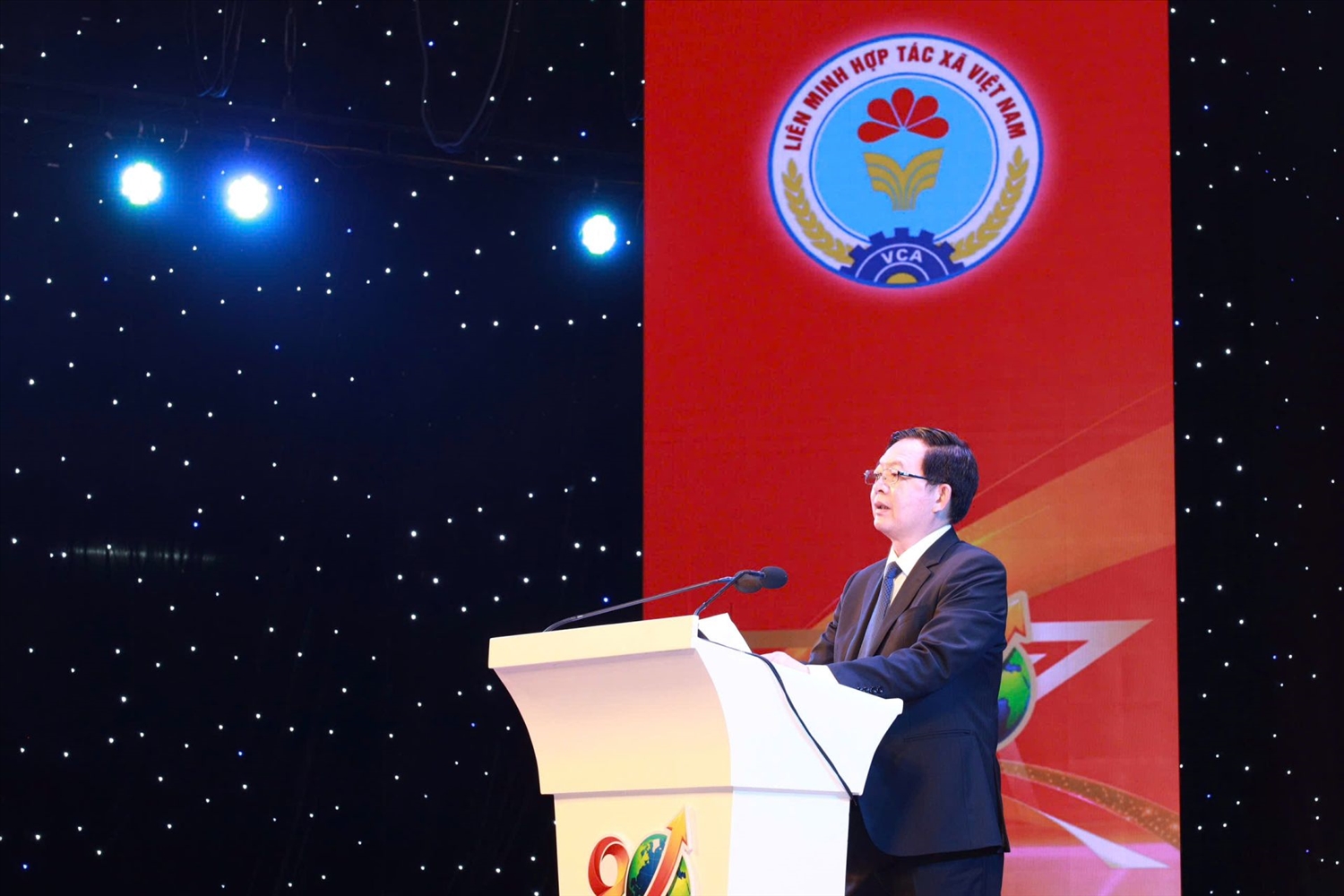 Phó Thủ tướng Chính phủ Hồ Quốc Dũng phát biểu tại buổi lễ