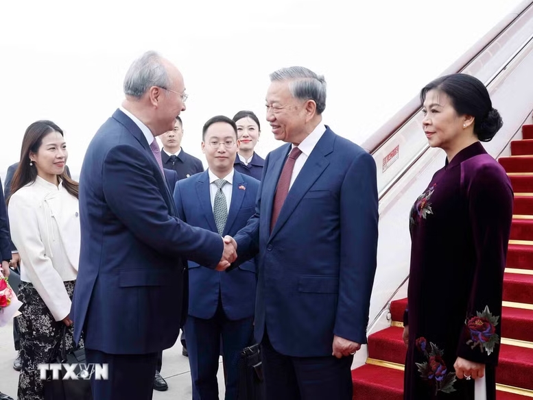Tổng Bí thư, Chủ tịch nước Tô Lâm và Phu nhân bắt đầu thăm cấp Nhà nước đến Trung Quốc 1