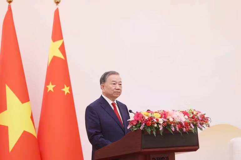 Tổng Bí thư, Chủ tịch nước Tô Lâm phát biểu tại buổi gặp gỡ thanh niên hai nước tham gia Chương trình “Hành trình đỏ nghiên cứu, học tập”. (Ảnh: Thống Nhất/TTXVN)