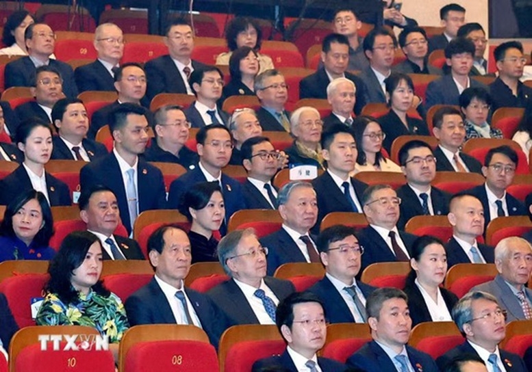 Tổng Bí thư, Chủ tịch nước Tô Lâm và Phu nhân dự Chương trình biểu diễn nghệ thuật Việt Nam-Trung Quốc - Ảnh: TTXVN