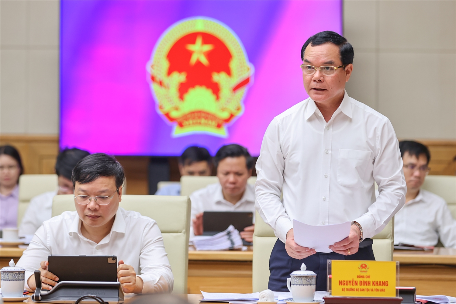 Bộ trưởng Bộ Dân tộc và Tôn giáo Nguyễn Đình Khang phát biểu. (Ảnh: baochinhphu.vn)