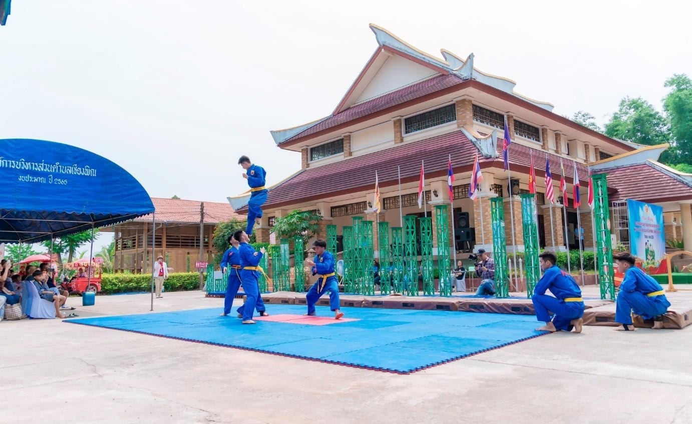 Hào khí Vovinam - Việt võ đạo tại Khu di tích Chủ tịch Hồ Chí Minh, Udon Thani, Thái Lan.