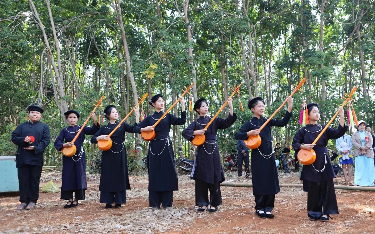 Các tiết mục nghệ thuật mang đậm bản sắc của dân tộc Nùng