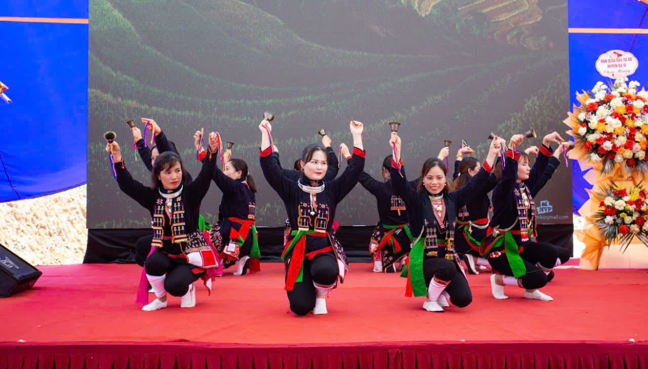 Điệu múa chuông truyền thống của người Dao
