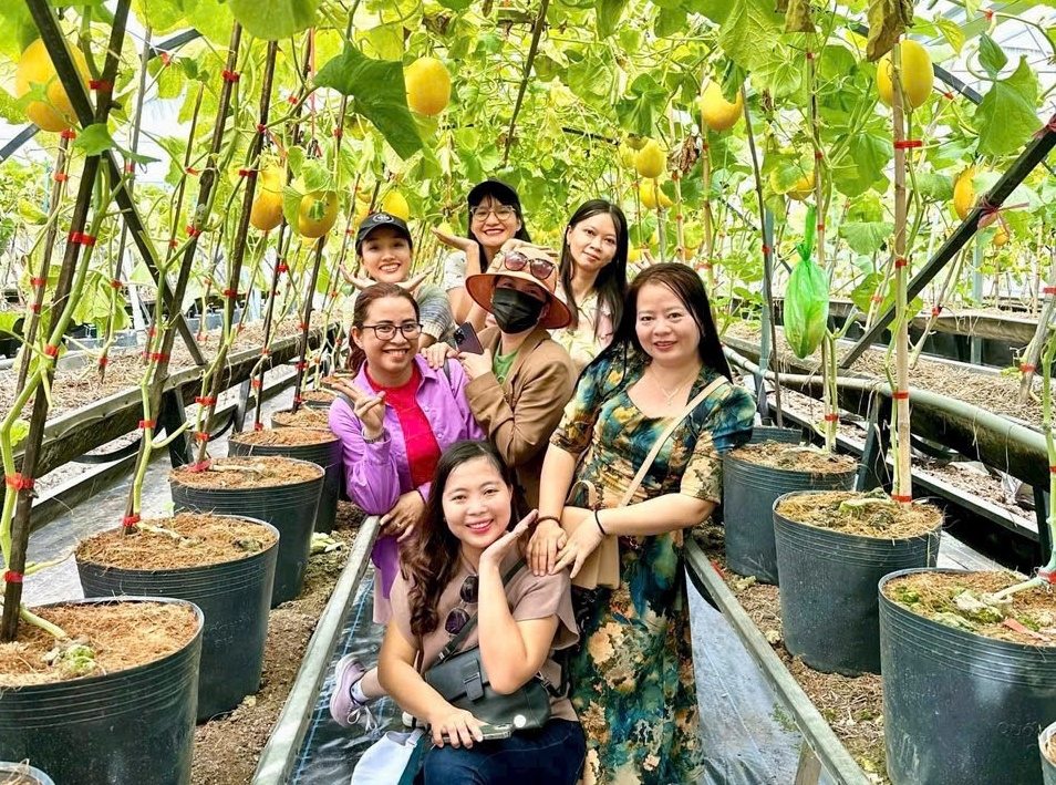 Du lịch nông nghiệp sinh thái kết hợp với làng nghề đang là hướng phát triển bền vững cho vùng đất Vĩnh Long