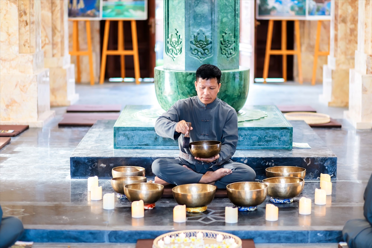 Trải nghiệm thiền chuông xoay giúp du khách cân bằng, tĩnh tại, gạt bỏ những stress, ưu phiền