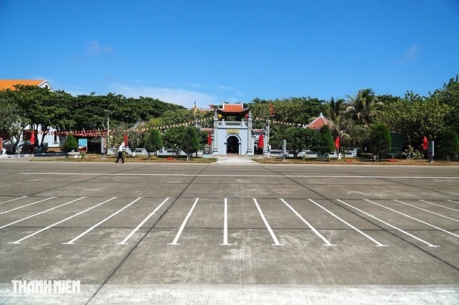 Chùa Trường Sa nằm trên đảo Trường Sa, thuộc đặc khu Trường Sa, tỉnh Khánh Hòa.
