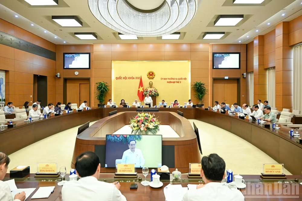 Quang cảnh phiên họp. (Ảnh: DUY LINH)