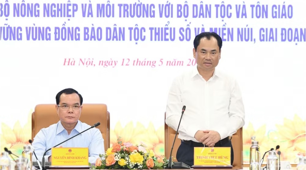 Bộ trưởng Bộ Nông nghiệp và Môi trường Trịnh Việt Hùng phát biểu tại buổi lễ ký kết