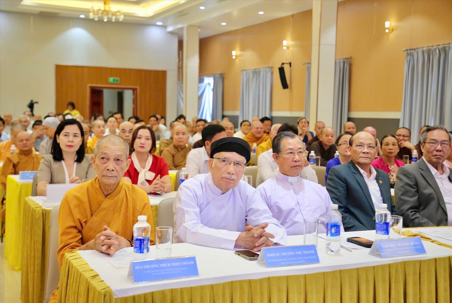 Các chức sắc, chức việc tham dự Hội nghị.