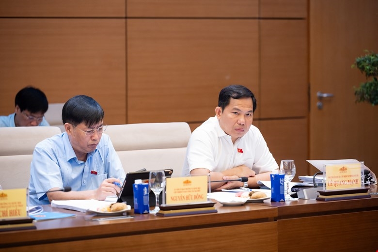 Các đại biểu tham dự cuộc làm việc 