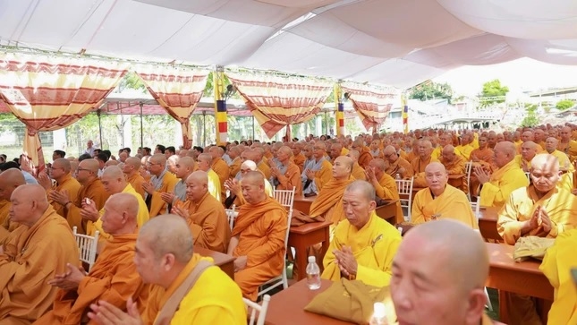 Các hành giả tại Lễ khai giảng khóa An cư kiết hạ Phật lịch 2570.