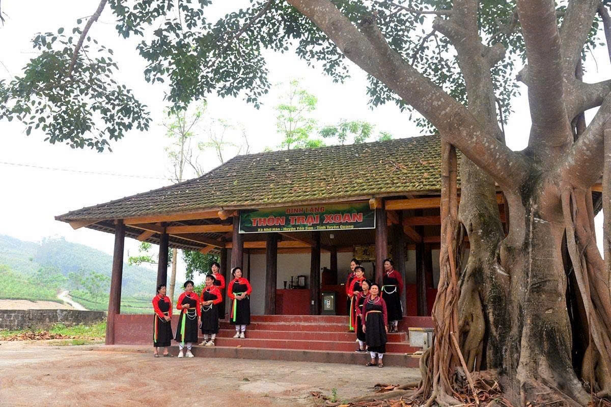 Sình ca trở thành nét văn hóa đặc sắc, hấp dẫn du khách đến với Trại Xoan
