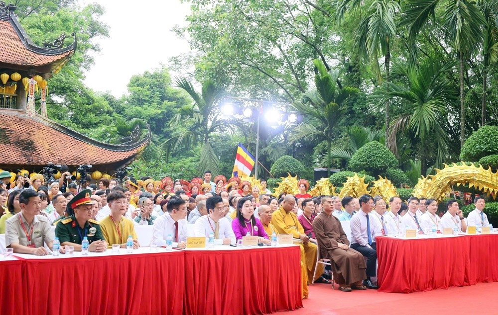 Các đại biểu tham dự Lễ hội
