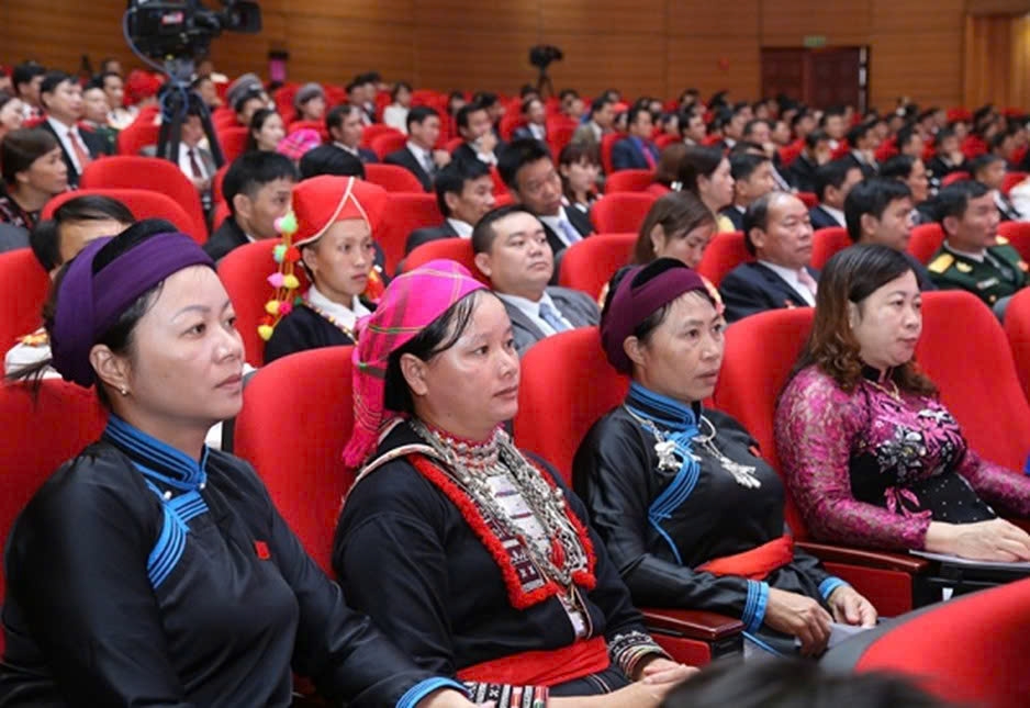 The Party and the State of Vietnam have always paid attention to and developed the contingent of ethnic minority cadres 