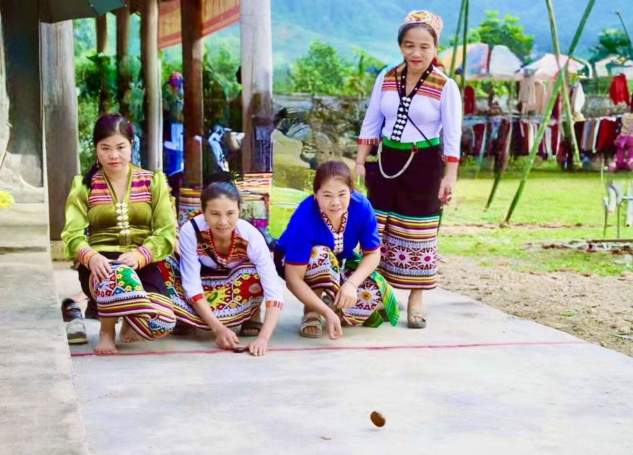 Các đội (3-5 người) bốc thăm chọn lượt trước