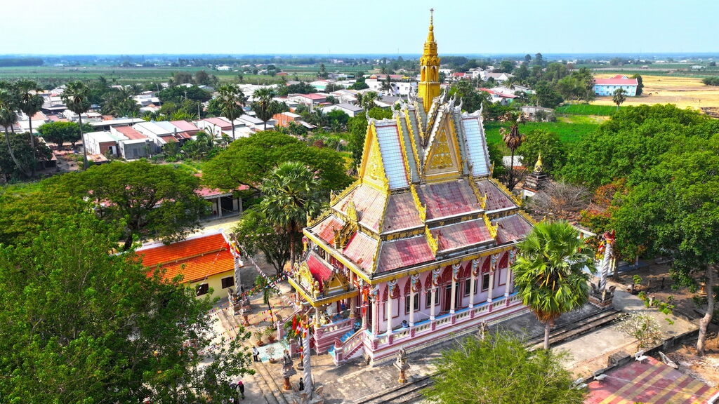 Chùa Bôtum Kiri Răngsây (chùa Khedol, ấp Thạnh Đông, phường Bình Minh, tỉnh Tây Ninh). (Ảnh: Minh Phú/TTXVN)