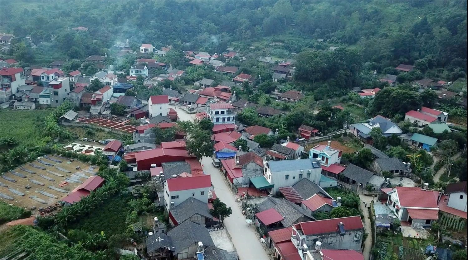 Nhờ có các chủ trương, chính sách đúng đắn của Đảng và Nhà nước, đến nay diện mạo các bản làng ở tỉnh Lạng Sơn đã có nhiều đổi thay