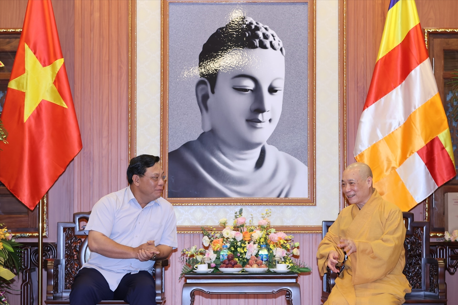 Thứ trưởng Nguyễn Hải Trung gửi lời chúc mừng Phật đản đến Hòa thượng Thích Bảo Nghiêm
