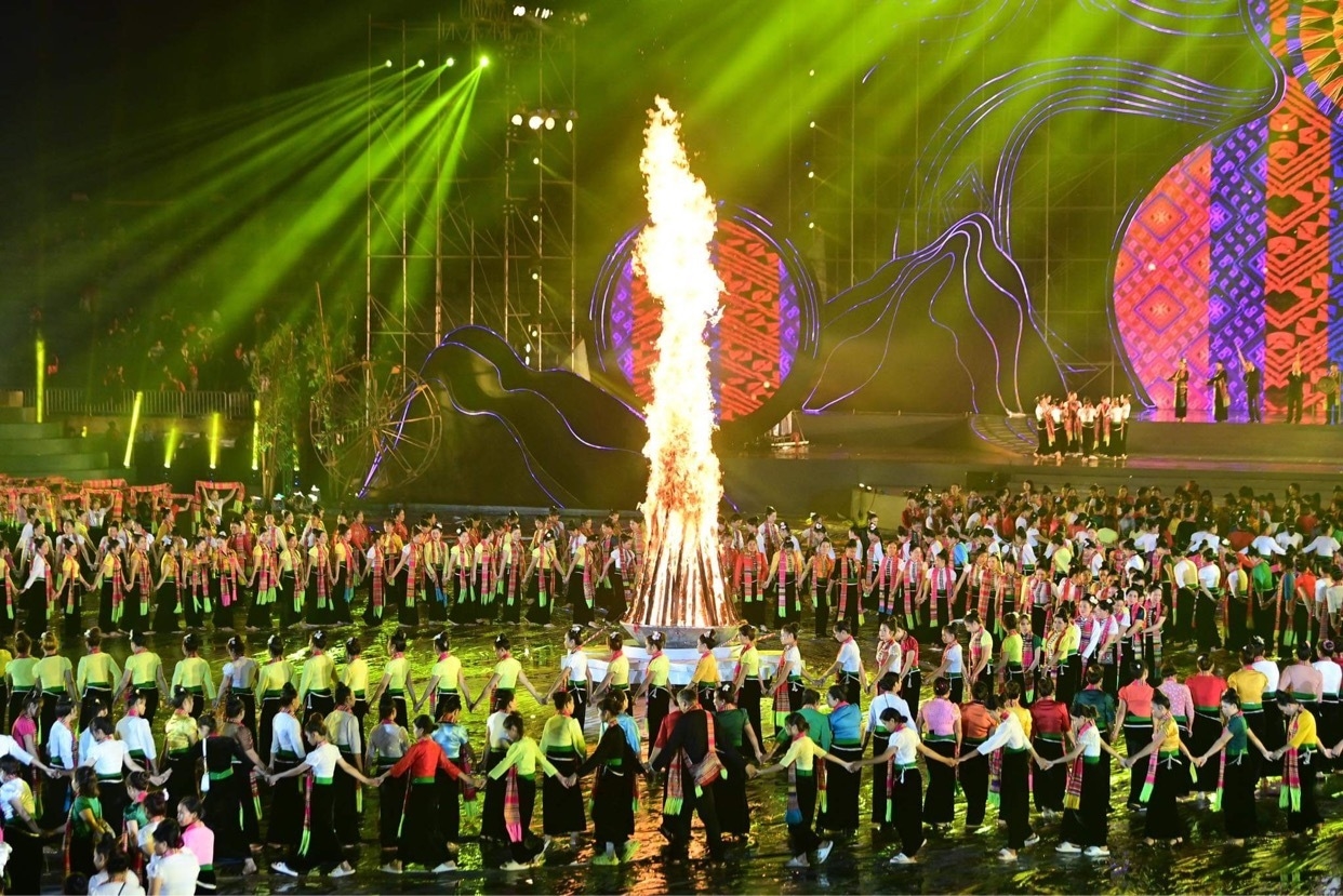 Nghệ thuật Xòe Thái của Việt Nam được UNESCO công nhận là di sản phi vật thể đại diện của nhân loại